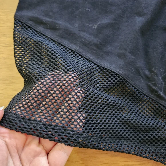 Fishnet Short - Picture 3 of 4